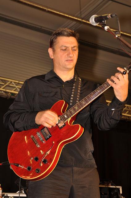 min 2011 07 02 tours rock 100
